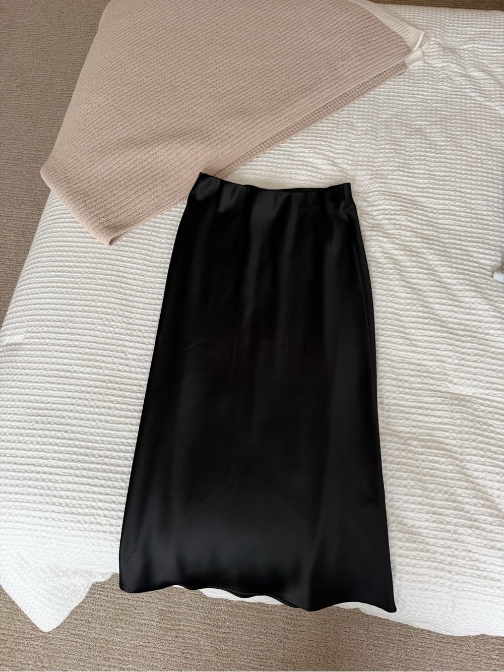 Zara Black Satin Midi Skirt - Classic Women's Skirt
